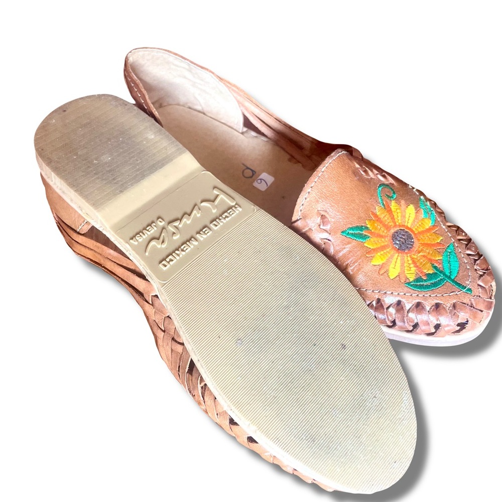 Mexican Leather Huaraches with Sunflower Embroidery - Picture 6 of 6
